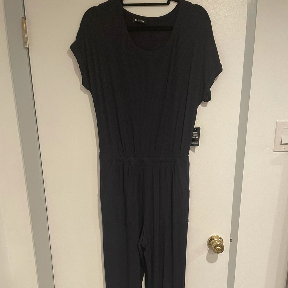 NWT Navy Blue Express Romper Size: Medium